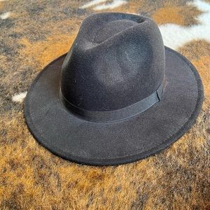 4 for $20!!! Womens Felt Hat